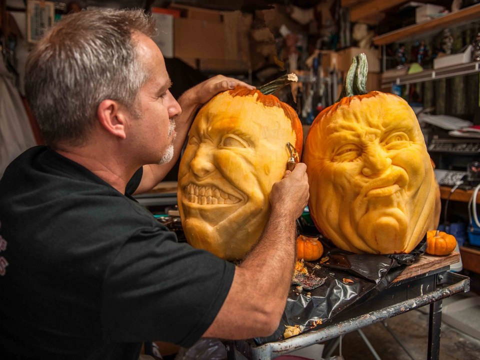 jon neill, zucche intagliate, halloween pumpkin